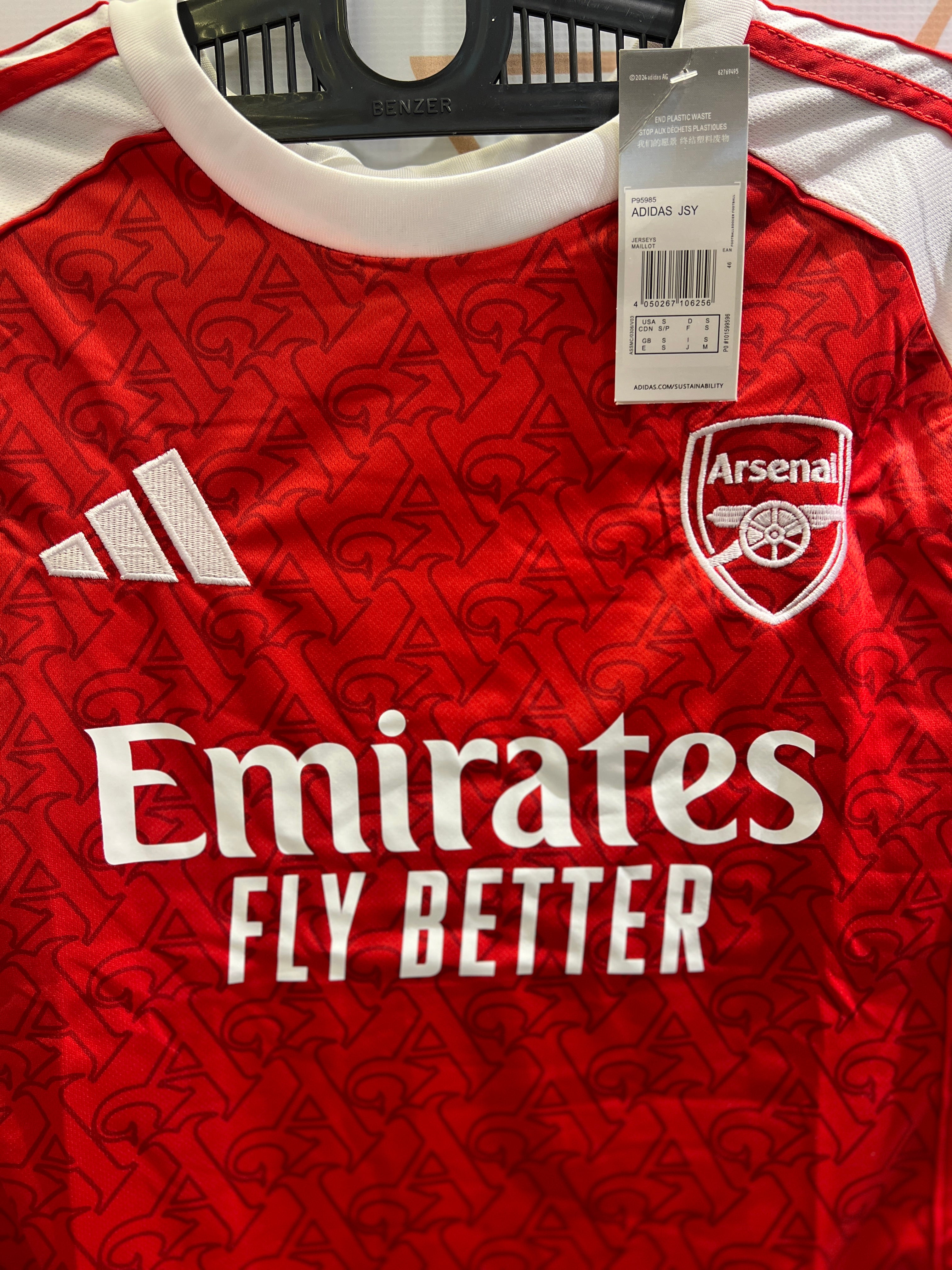 Arsenal Home Set 25/26 back view jersey and shorts official style