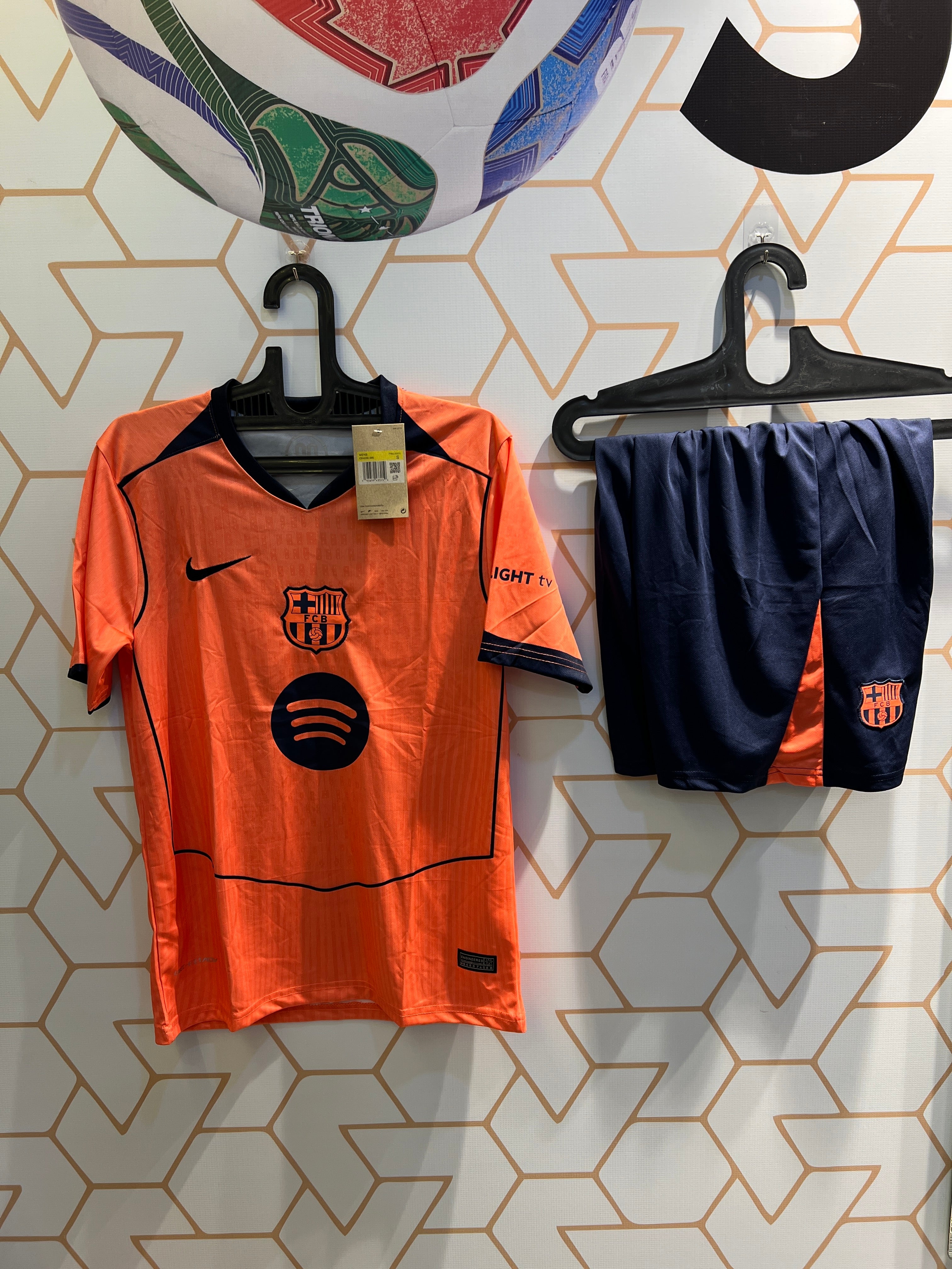 Barca Away 25/26 Orange full kit set high-quality jersey and shorts for fans